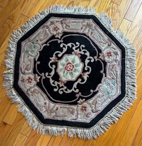 LR - Vintage Octagonal Floral Medallion Rug