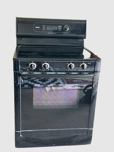 G - Electric Range - Bosch Convection Self-Cleaning Oven