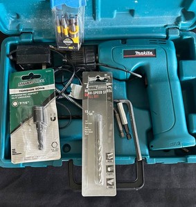 G - Cordless Drill - Makita, Masterforce & Tool Shop Mixed Lot