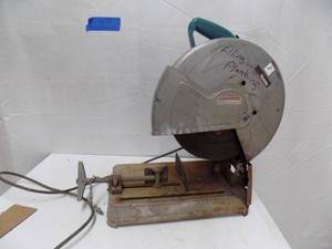 Makita Chip Saw with Blade