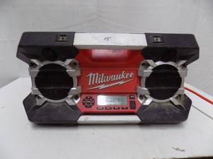Milwaukee Jobsite Radio  Works