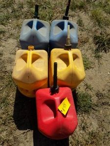 5-Fuel containers (5 gal)