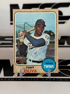 Tony Oliva Autographed 1968 Topps #165 Vintage Minnesota Twins Baseball Card
