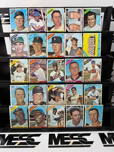 1966 Topps 25-Card Vintage Baseball Lot - #1