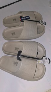 Mission Ridge Mens Beige Cloud Slide Sandals, Size S (89), M (1011) Set of 2 Pairs