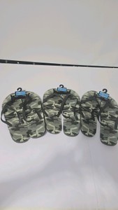 Mens Camo Flip Flops, Size M (910), Set of 3 Pairs