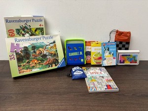 Ravensburger Puzzles, Games & Flash Cards 8-Piece Mixed Lot