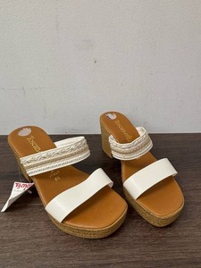 Toscanella Womens White Wedge Sandals Size 8.5