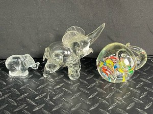 Clear Glass Elephant Figurines With Millefiori Elephant (Lot of 3)
