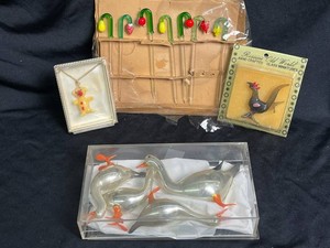 Glass Miniature Figurines, Pendant & Decorative Picks Mixed Lot
