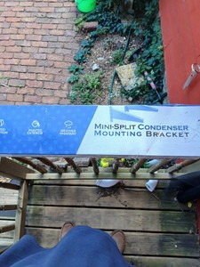 Split AC unit wall mount