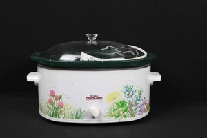 Rival Crock-Pot Slow Cooker With Glass Lid