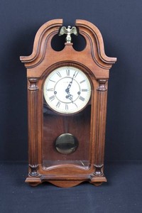 Vintage Howard Miller 613-227 Mechanical Pendulum Clock (does not work) 15H