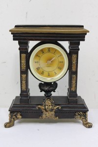 Ornate Quartz Mantel Clock With Roman Numeral Dial 8.5 H