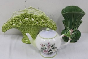 Ceramic Floral Basket, Bow Vase & Hummingbird Teapot Mixed Lot