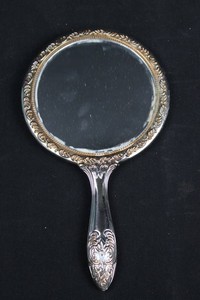 Ornate Silver-Tone Floral Hand Mirror 9H