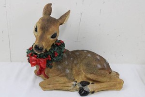 Christmas Deer Figurine With Wreath - 15 x 8.5 x 11.5