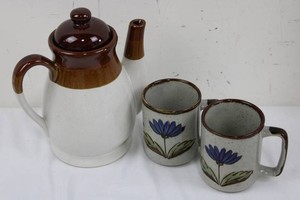 Ceramic Floral Beverage Set - Lidded Pitcher & 2 Mugs