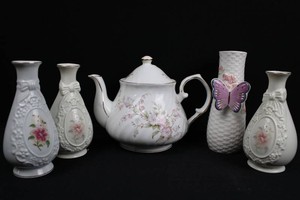 Porcelain Floral Teapot, Butterfly Vase & 3 Bud Vases Mixed Lot
