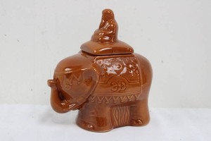 Glazed Ceramic Elephant Jar 6H