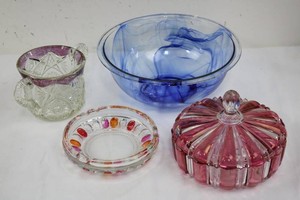 Colored Art Glass Bowls, Dishes & Ashtray Mixed Lot (Lot of 4)
