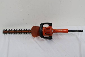 Black & Decker No. 8124 16-Inch Electric Hedge Trimmer (not tested)