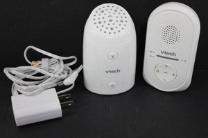 Vtech TM8112-2 Digital Audio Monitor With Night Light (Not tested)