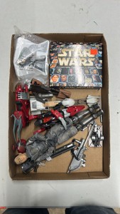Star Wars Lot collectibles, action figures Toys