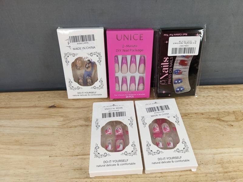 Do-It-Yourself Press-On Nail Packs, 5 Total - Brand New