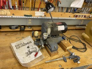 Lisle 91000 Bench Drill Grinder Sharpener w Manual & Attachments