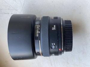 Canon EF 50mm f1.4 USM Prime Lens w Pearstone Hood & Canon Cap