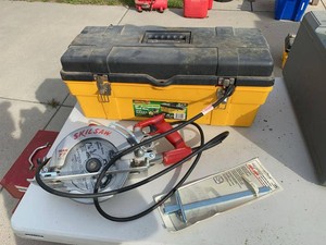 Group Skilsaw HD77 Worm Drive Saw w Rip Fence & Stack-On Tool Box