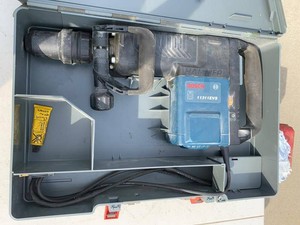 Bosch 11311EVS SDS-Max Rotary Hammer Drill w Case Good Condition
