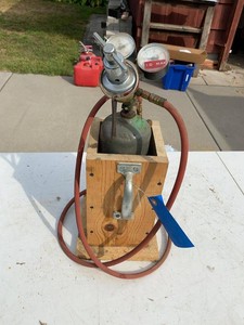 Portable Acetylene Torch Tank w Regulator Hose & Wood Carrier
