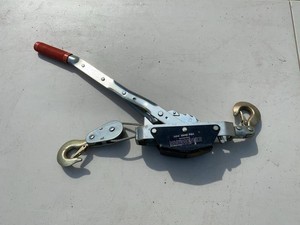 Mini Hand Pull Ratcheting Cable Come Along Winch Double Hook Hoist