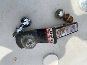 U-Haul PowerTow Trailer Hitch Ball Mount Drawbar w Two Hitch Balls