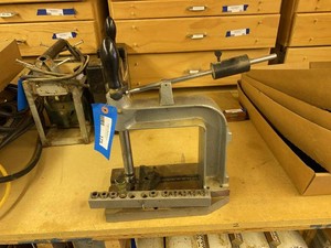 Hand Tapper Benchtop Tapping Press w Guide Bushing Set Cast Iron