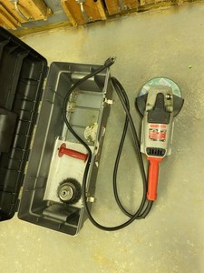Milwaukee 6088 Heavy Duty Angle Grinder w Case & Accessories