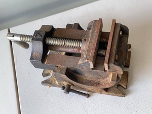 Tilting Angle Vise 4in Jaws Cast Iron Bench Mount