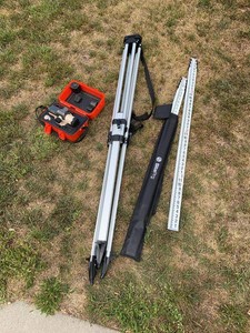 David White AL8-32 Automatic Level Survey Kit w Tripod & SitePro Rod