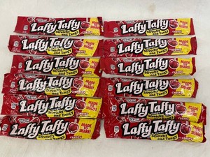 Y - Laffy Taffy Cherry Candy 1.5oz (Lot of 12)