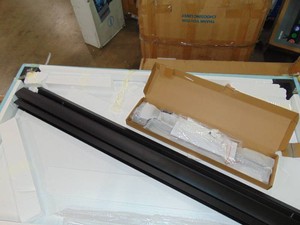 TcwVwc Matte Black 60 in x 58 in Aluminum Frame 14 in Nano Frosted Tempered Glass Soft Close Double Sliding Bathtub Door