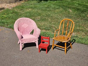 Primitive Child Size Wooden Chair