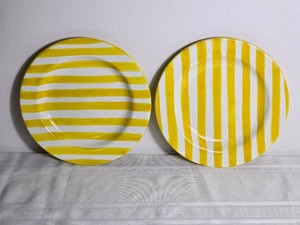Gibson Elite Hand Painted Yellow Stripe Plate Pair