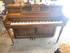 Wurlitzer Model 2745 Piano