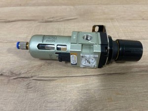 $85 RapidAir Filter Regulator with Gauge, 38in. NPT, 100 CFM, Model# K93215