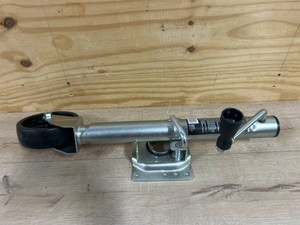Ironton Bolt-On Sidewind Marine Swivel Jack, 1000-Lb. Capacity #104482
