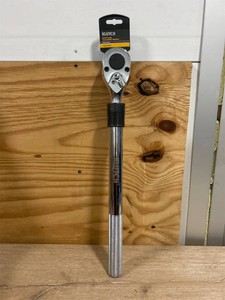 Klutch Extra-Long Extendable Ratchet, 34in. Drive, 19 12in. to 30in. Range