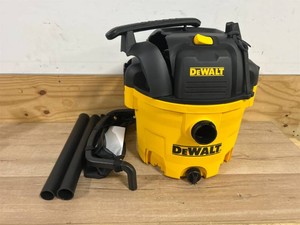 DeWalt 9 Gallon Portable WetDry Vacuum