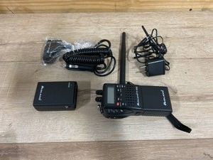 Midland 2-in-1 Handheld CB Radio with Weather Alert, 4 Watts, 40-Channels, Model# 75822 #56939